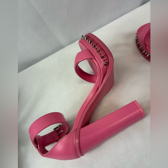 ALEXANDER MCQUEEN
Studded Block Heel Leather Sandals - Picture 8 of 10